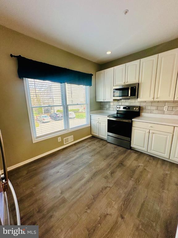 Building Photo - 106 Blenny Ln