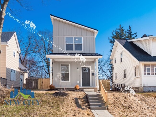 Building Photo - Recently Built Single Family Home! 2 Bedroom, 1.5 Bathrooms!