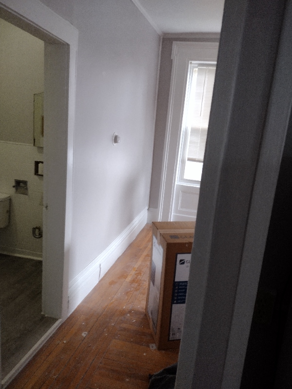 Building Photo - 613 3rd Ave