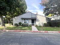 Building Photo - Wonderful 2bd/2ba Citrus Heights Condo with 2 Car Garage!