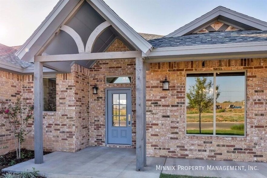 Building Photo - 2103 99th St