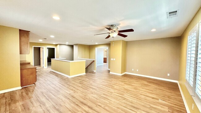 Building Photo - Wonderful Executive Style Two-Story Home in Beautiful Murrieta Oaks Community!