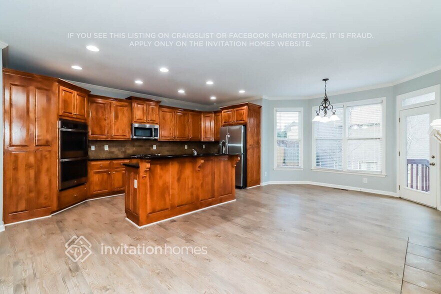 Building Photo - 1849 Mapmaker Dr NE