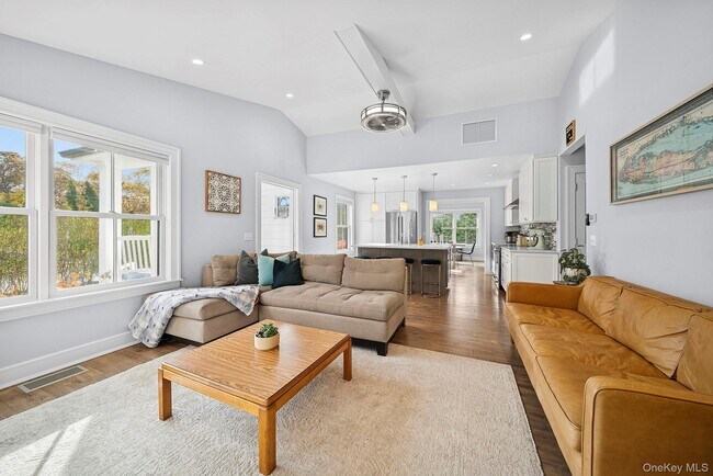 Building Photo - 37 Maryland Blvd