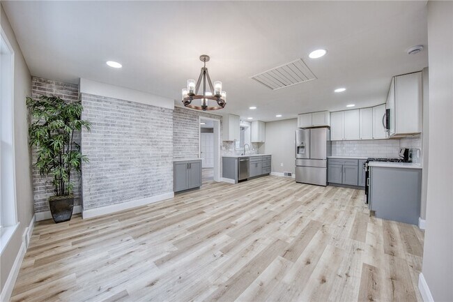 Building Photo - 2158 Reis Run Rd