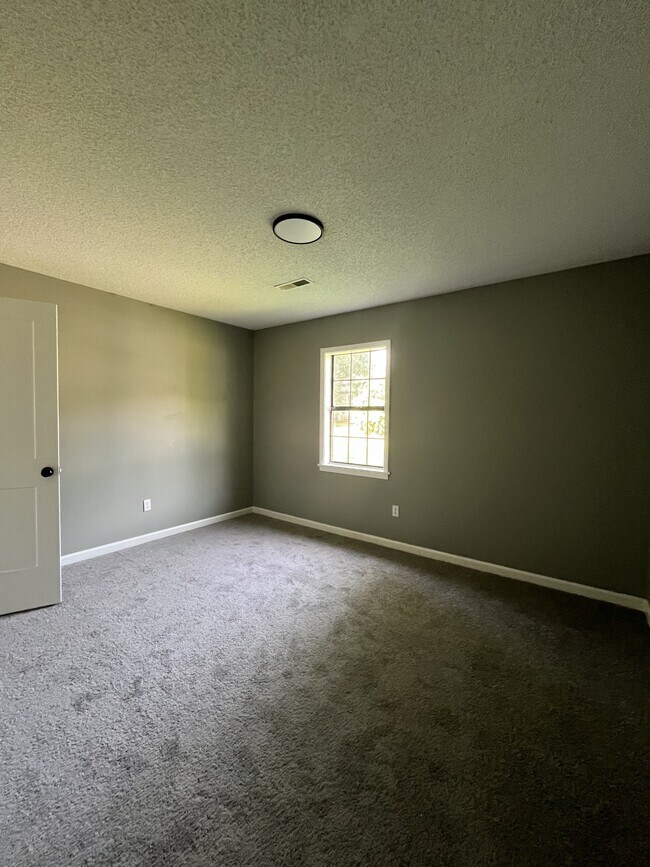 Building Photo - 315 Bledsoe Ave