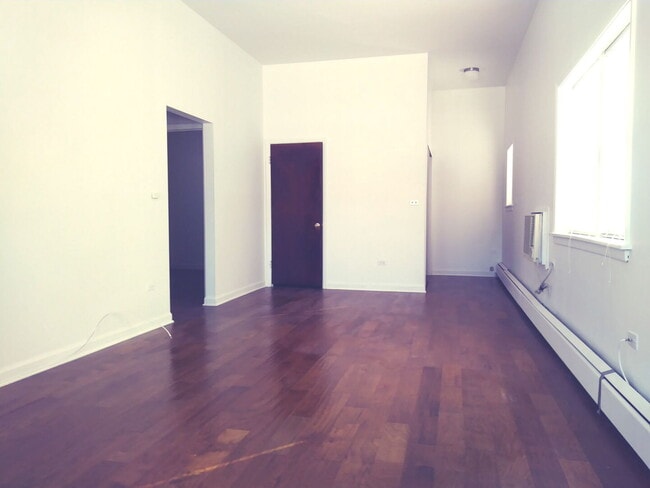 Building Photo - 1995 Howard Ave