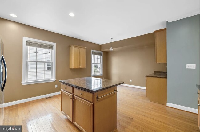 Building Photo - 146 Christina Landing Dr