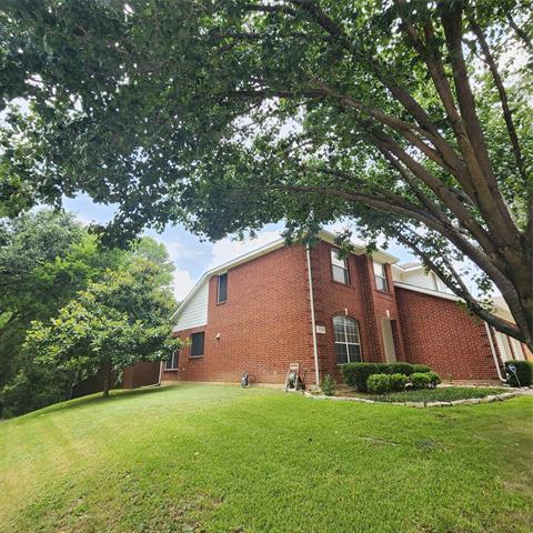 Building Photo - 1104 Summerbrook Dr