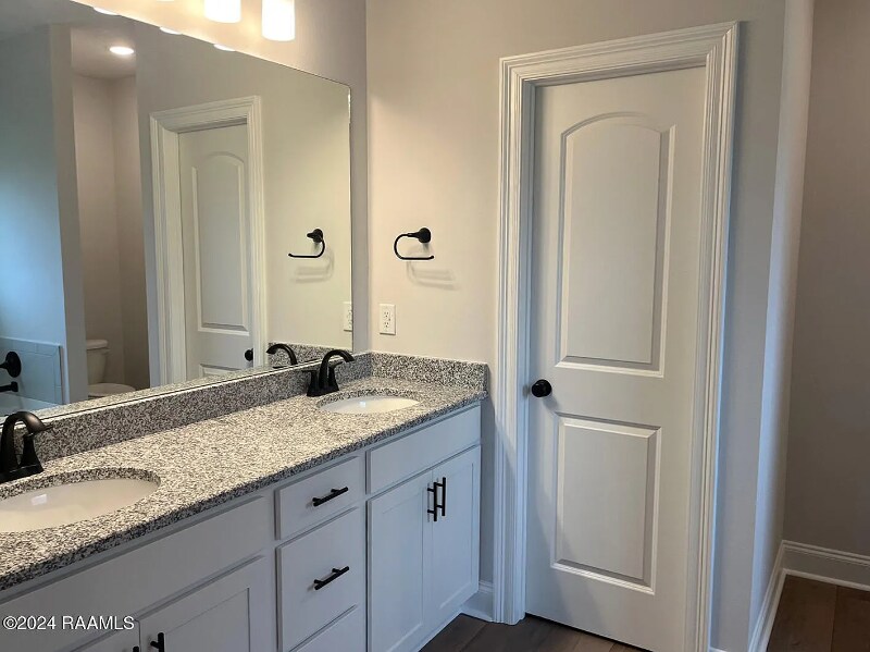 Building Photo - 110 Nandina Dr