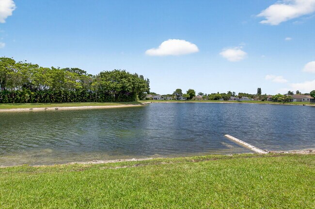 Building Photo - 9151 Pine Springs Dr