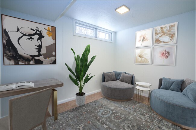 Building Photo - 1422 S Willson Ave