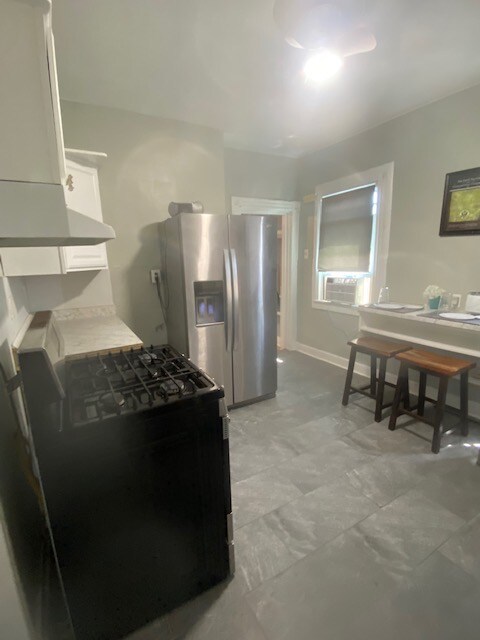 Building Photo - 416 20th Ave