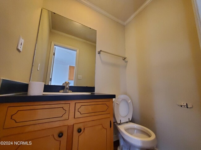Building Photo - 3805 Sterling Pointe Dr