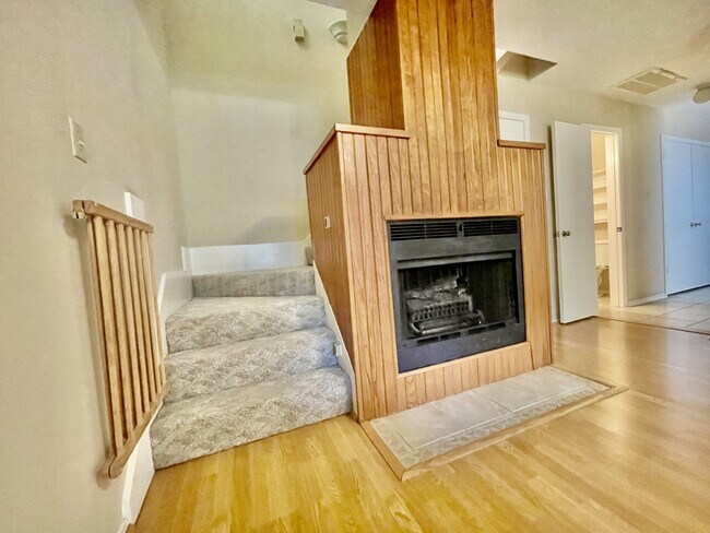 Building Photo - 2711 Grants Lake Blvd