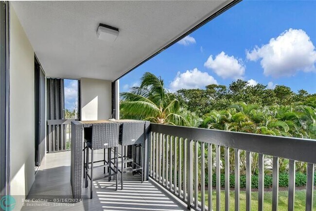 Building Photo - 4201 N Ocean Dr