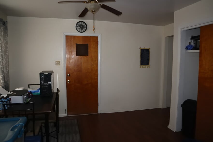 Building Photo - 198 Ellsworth St