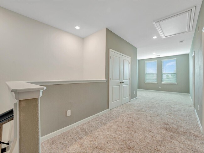 Building Photo - 10630 Cabot Trl