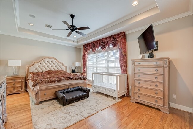 Building Photo - 410 Fowler St