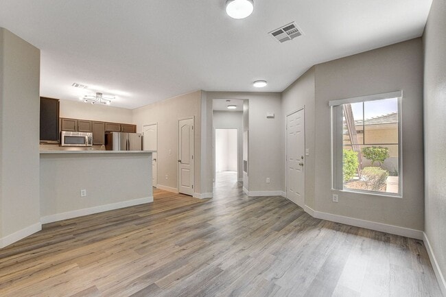 Building Photo - Upgraded First-Floor Condo in a Gated Summ...