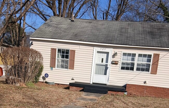 Building Photo - 505 Freeman St