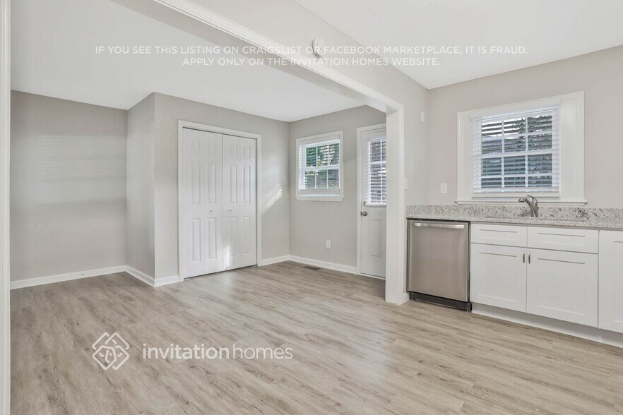 Building Photo - 2376 Springdale Rd SW