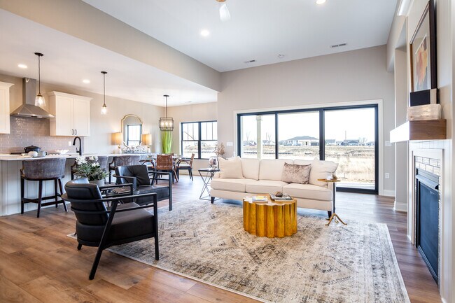 Building Photo - 2116 Aikman Dr