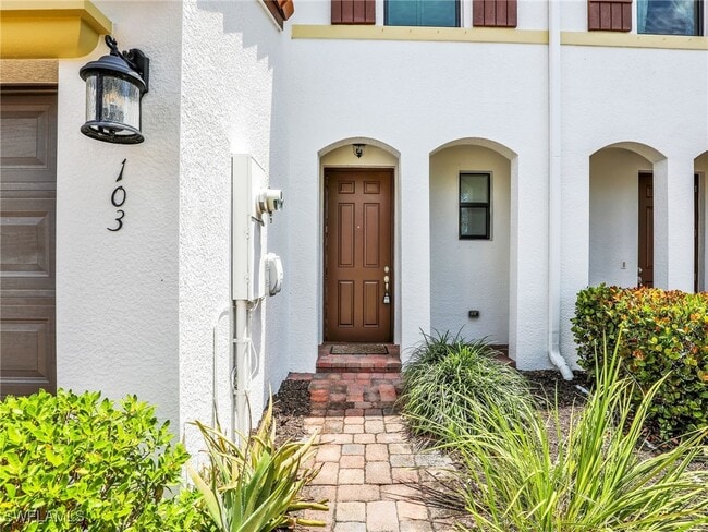 Building Photo - 15851 Portofino Springs Blvd