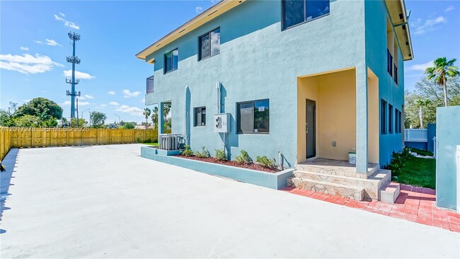 Building Photo - 2190 NW 96th Terrace