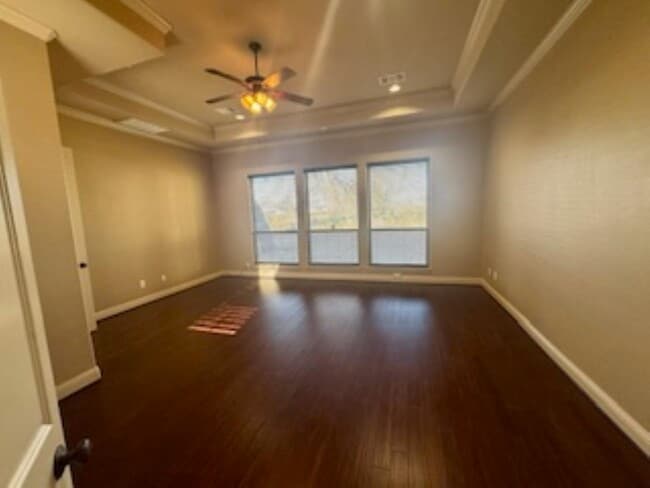 Building Photo - 3327 Bay W Blvd