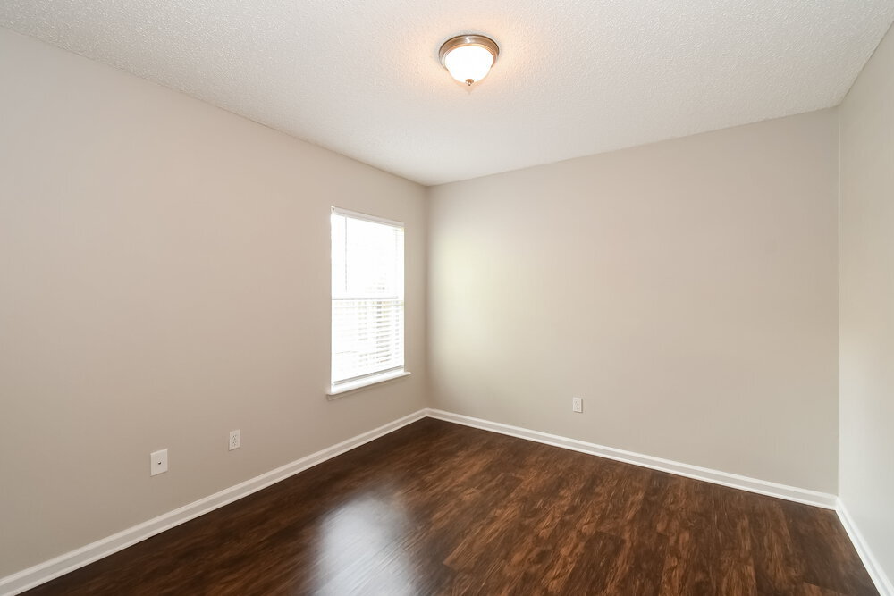 Building Photo - 14036 Crestwick Dr W