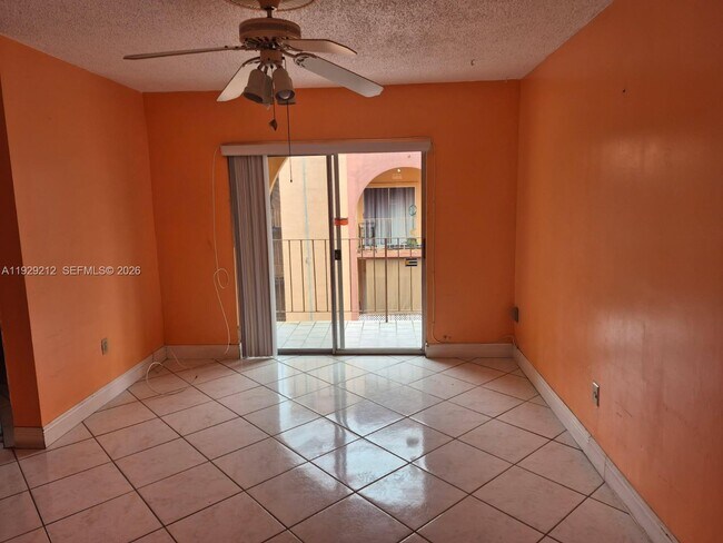 Building Photo - 440 E 23rd St