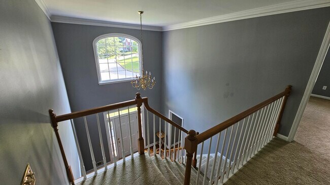 Building Photo - 1381 Providence Dr