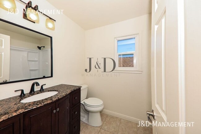 Building Photo - 23835 Cork Oak Cir