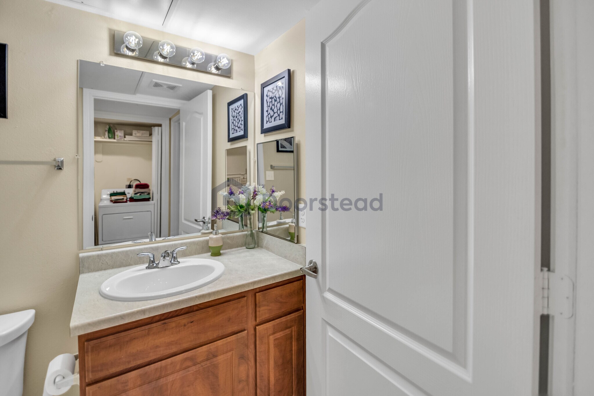 Building Photo - 8415 Hearth Dr
