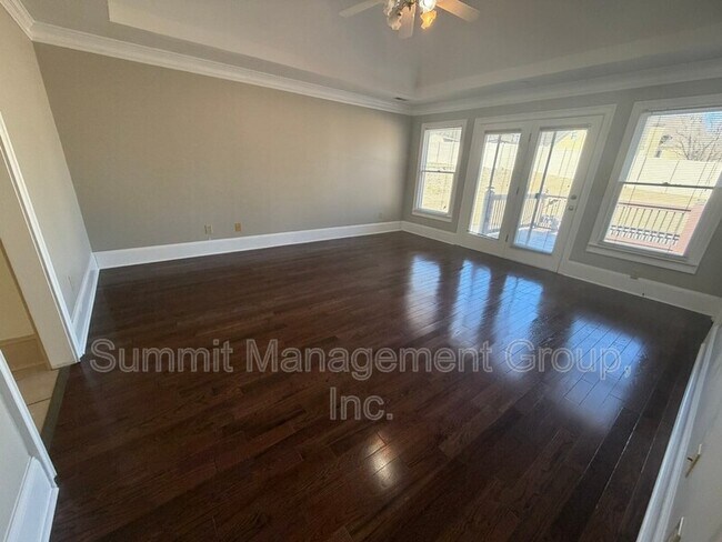 Building Photo - 2405 Twin Creek Ct SW