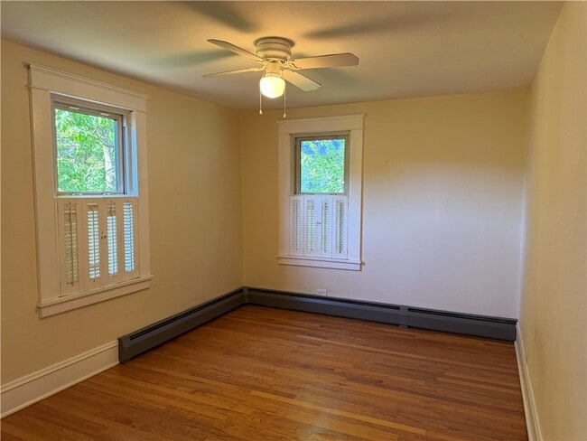 Building Photo - 151 Cayuta St