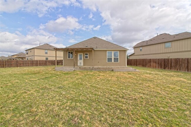 Building Photo - 468 Perryville Lp