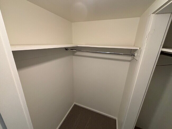 Building Photo - Freshly Updated 2BR Apartment – Heat Included | Sanford, ME
