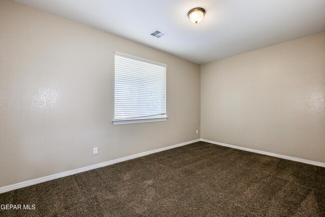 Building Photo - 5525 Valley Cedar Dr