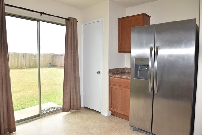 Building Photo - 21319 Finbury Oaks Ln