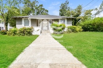 Building Photo - 204 S Adair St