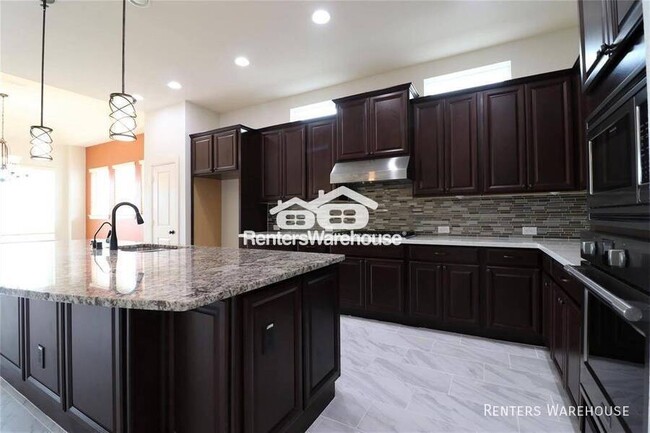 Building Photo - 2902 Iris Gable Ct
