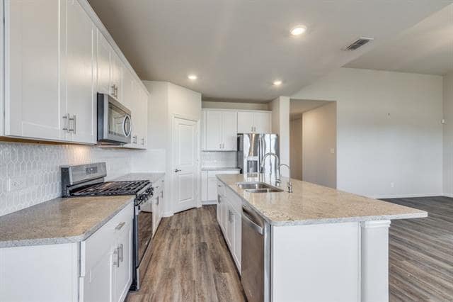 Building Photo - 4005 Turpin Dr