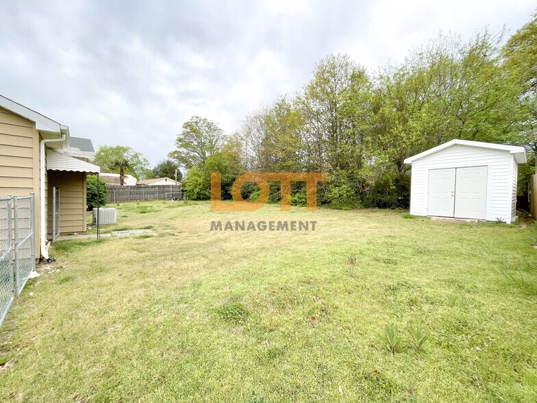 Building Photo - 3 Juanita Ct