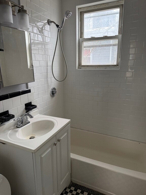 Building Photo - 229 Jackson St