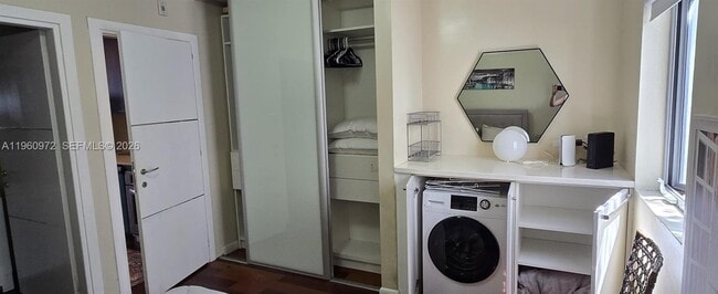 Building Photo - 1560 Pennsylvania Ave