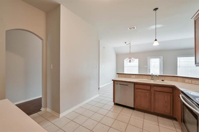Building Photo - 4 Blue Meadow Ct