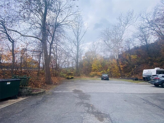 Building Photo - 5 Old State Rd