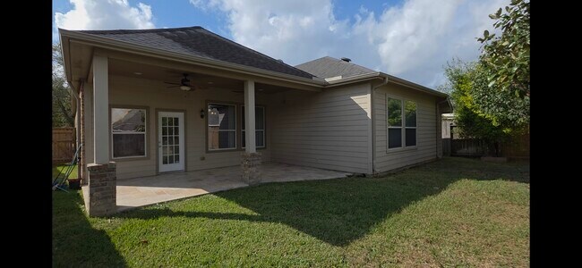 Building Photo - 16006 Wilmington Park Ln